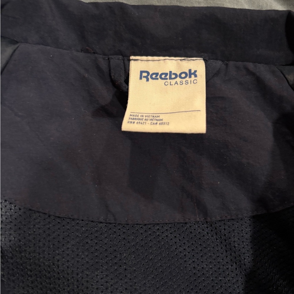 Reebok Navy and Red Windbreaker Jacket Mens Small - Picture 5 of 7